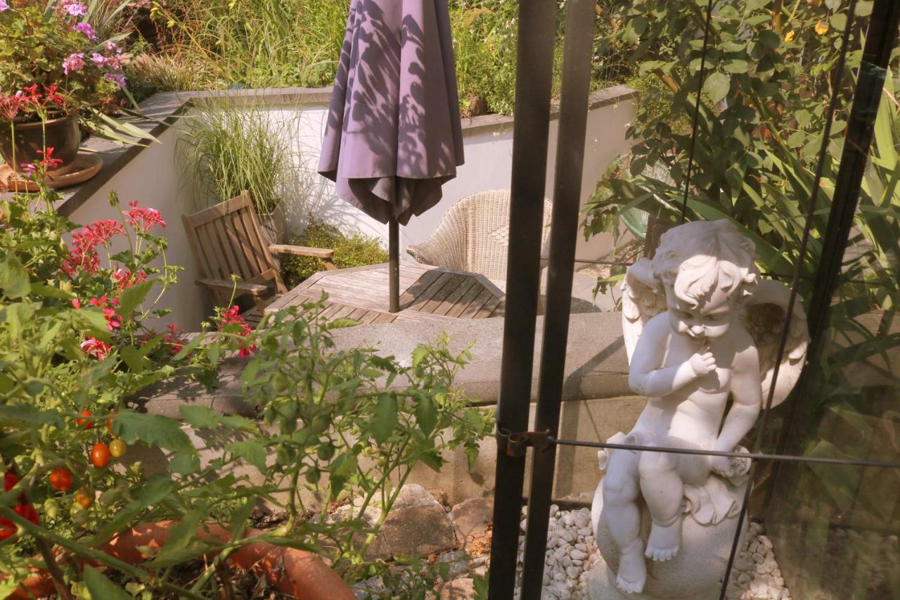 Soutterain - Wohnung Mit Senkgarten Weingarten  Esterno foto